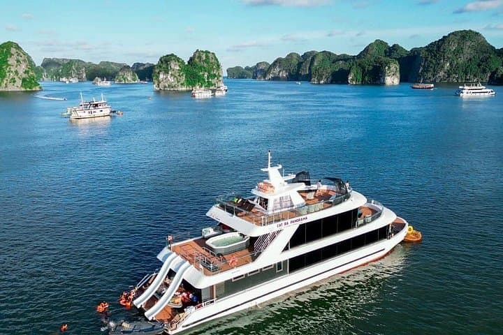 Lan Ha Bay Luxury Day Cruise from Cat Ba: Kayak, Swim & Explore Hidden Caves photo 1