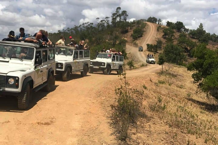 Algarve Jeep Safari: Full-Day White Villages, Cork Oaks & Medronho Tastes photo 4