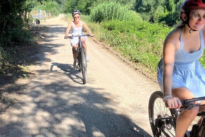 Puccini Bike Path & Lake Massaciuccoli E-Bike Tour from Lucca photo 2