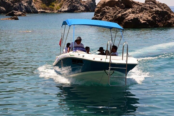 Private Oludeniz Speed Boat Tour: Blue Cave, Butterfly Valley & Aquarium Bay photo 3