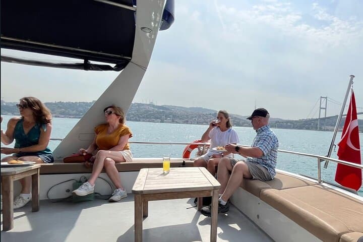 Private 2-Hour Bosphorus Yacht Cruise from Istanbul photo 3