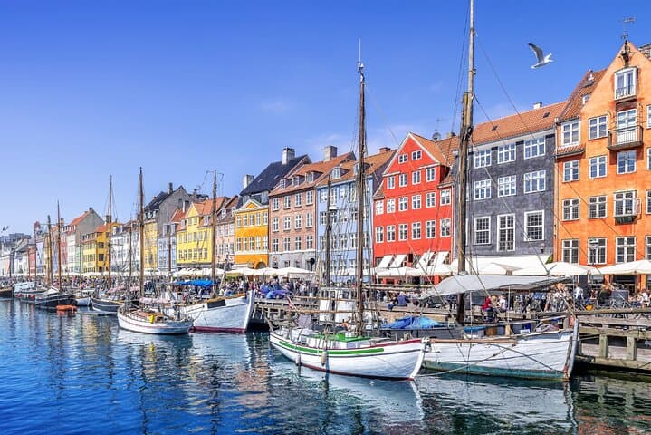 Copenhagen in Three Hours: Private Premium Sightseeing Tour photo 4