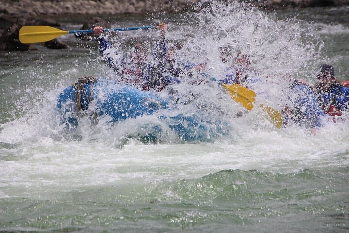Rafting Athabasca River Mile 5: Family Whitewater Near Jasper photo 3