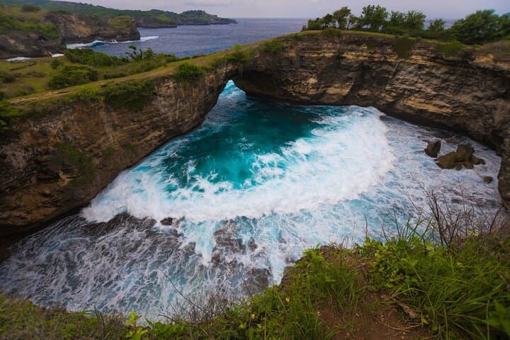Nusa Penida Day Trip: Snorkel with Mantas and Explore West Coast Viewpoints photo 2