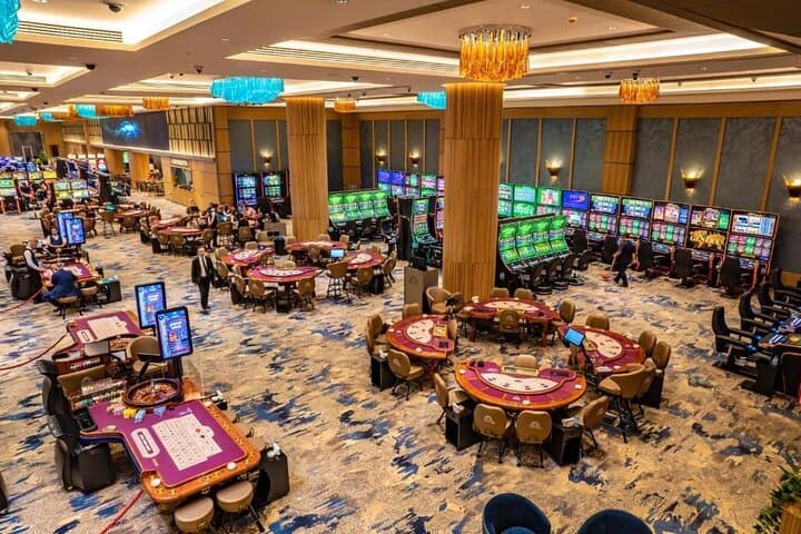 3-Day North Cyprus Casino & Exploration Tour from Istanbul — Kyrenia, St. Hilarion & Bellapais