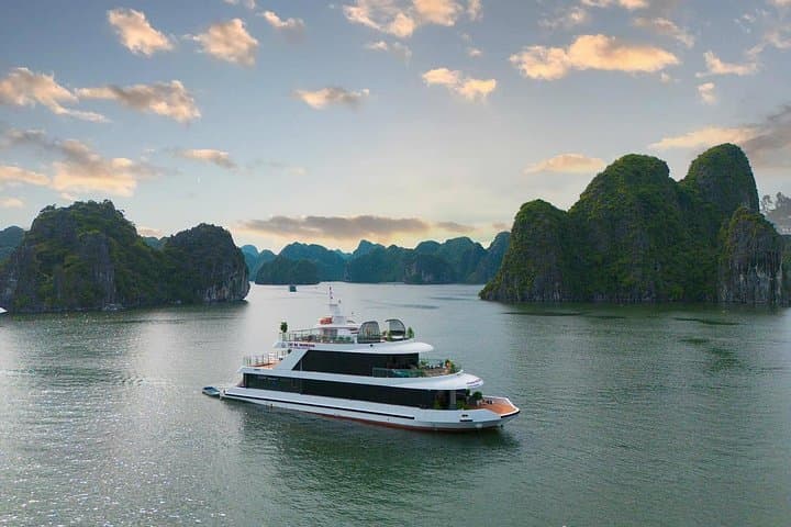 Lan Ha Bay Luxury Sunset Cruise from Cat Ba Island: Kayaking, Swimming & Jacuzzi photo 1