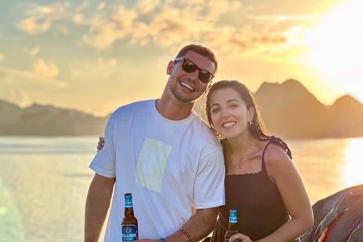 Lan Ha Bay Luxury Sunset Cruise from Cat Ba Island: Kayaking, Swimming & Jacuzzi photo 3