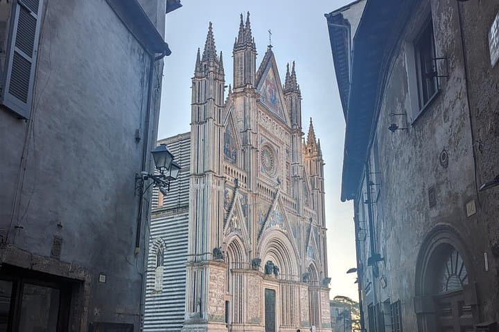 E-Bike Orvieto & Civita Day Trip from Rome: Private Transfer and Guided Ride photo 2