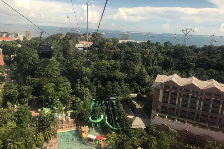 Sentosa Cable Car, SkyHelix & Madame Tussauds with Wings of Time Transfer photo 1