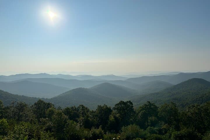Blue Ridge Parkway Waterfalls Hiking Tour from Asheville photo 4
