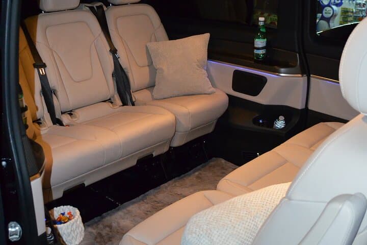 Portsmouth to Heathrow Private Transfer — Reliable One‑Way Minibus Service photo 5