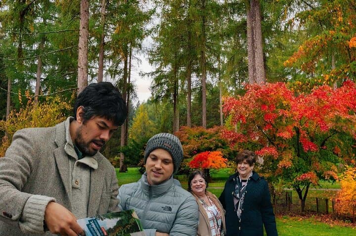 Autumn Colours and Country Charm: Westonbirt & Tetbury Day Tour from Bath