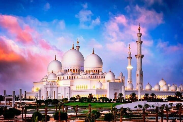 Private Abu Dhabi City Tour: Sheikh Zayed, Corniche & Cultural Highlights