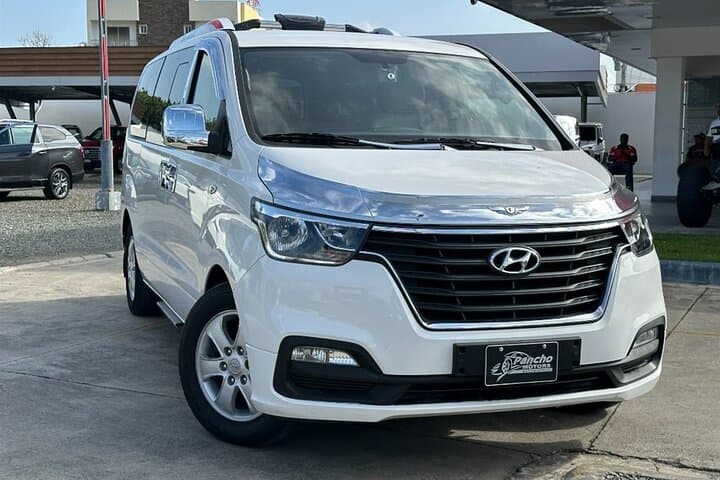 Private Punta Cana & Bávaro Airport Transfer — First-Class Taxi to/from PUJ