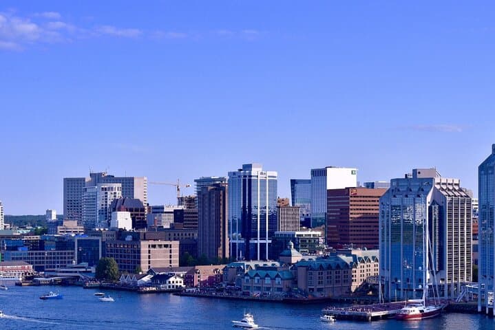 Halifax Private Full-Day: Peggy's Cove, Lunenburg & Mahone Bay Highlights photo 2