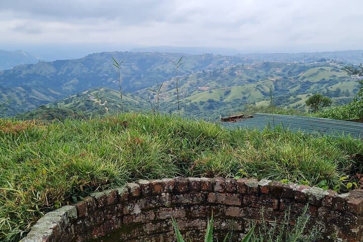 Valley of a Thousand Hills & PheZulu Cultural Village Shore Excursion from Durban photo 4