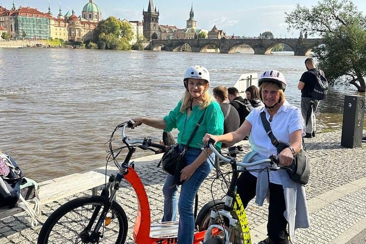 Prague Highlights eBike & eScooter Tour: Castle, Kampa and Vltava Ride photo 2
