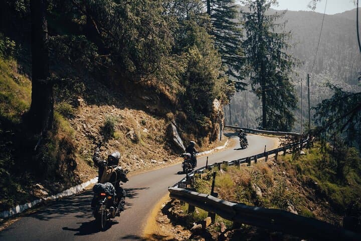 Ride the High Passes: 15-Day Himalayan Motorbike Expedition from Manali to Leh photo 5