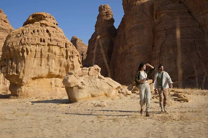 Private AlUla Tour: Elephant Rock, Old Town & Hidden Gems