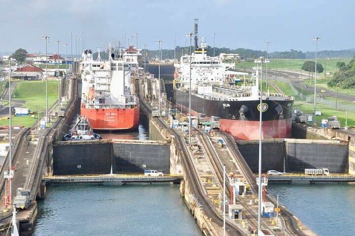 Panama Stopover: Miraflores Locks, Casco Viejo & Amador Causeway in One Day photo 6