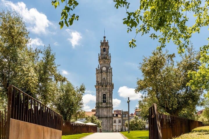 Porto, Gaia & Matosinhos Private Panoramic Tour — Half-Day Guide and Tips