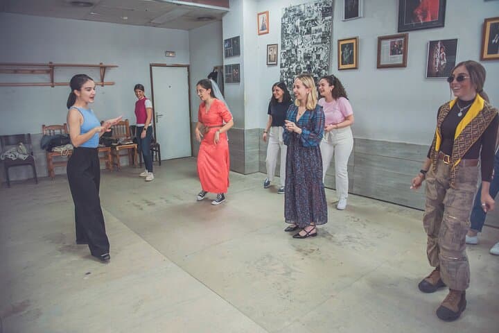 Learn Flamenco in Seville: 1-Hour Flamenco Class Experience photo 2