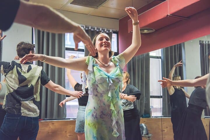 Private 1-Hour Flamenco Class in Málaga: Learn the Basics with a Local Maestro photo 2