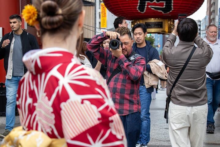 Asakusa Kimono Photography Tour: Capture Tokyo in Traditional Dress