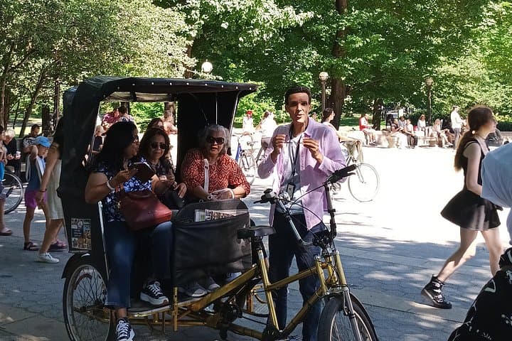 Central Park Pedicab Tour: Iconic Sights & Stories in 60 Minutes photo 1