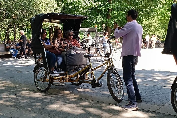 Central Park Pedicab Tour: Iconic Sights & Stories in 60 Minutes photo 4