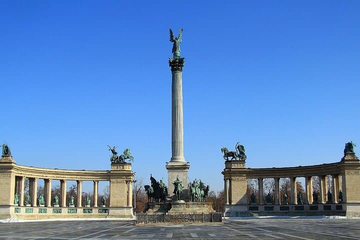 Budapest Private Sightseeing Tour with Local Guide — 4-Hour Custom City Experience photo 6
