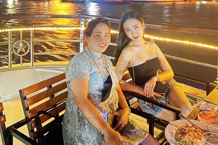 VELA Dinner Cruise: Bangkok Night Views, Buffet & Thai Shows photo 4