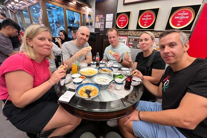Kowloon Street Food Night Tour: Michelin Eats & Culture in Sham Shui Po, Mong Kok & Yau Ma Tei photo 5