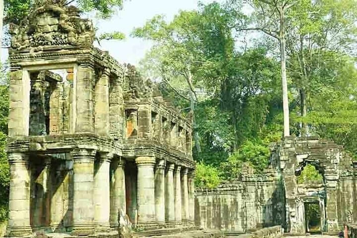 Banteay Srei Day Tour: Pink Sandstone Temples & Village Life from Siem Reap photo 3