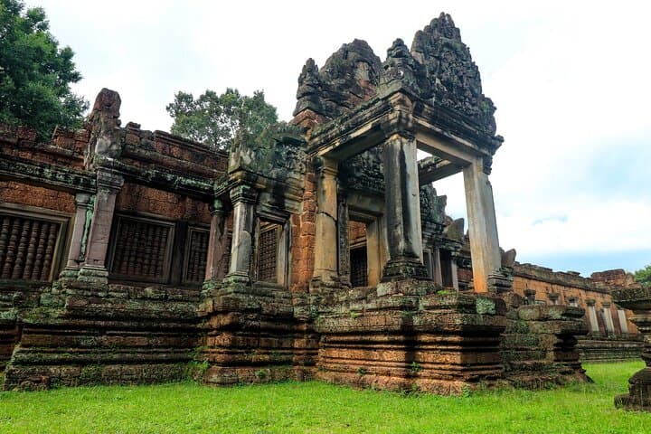 Banteay Srei Day Tour: Pink Sandstone Temples & Village Life from Siem Reap photo 5