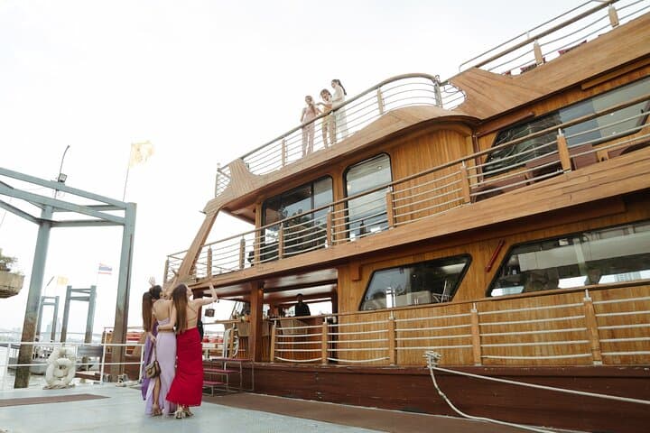 Pruek Michelin Dining Cruise on the Chao Phraya — Michelin-Starred River Dinner in Bangkok photo 5
