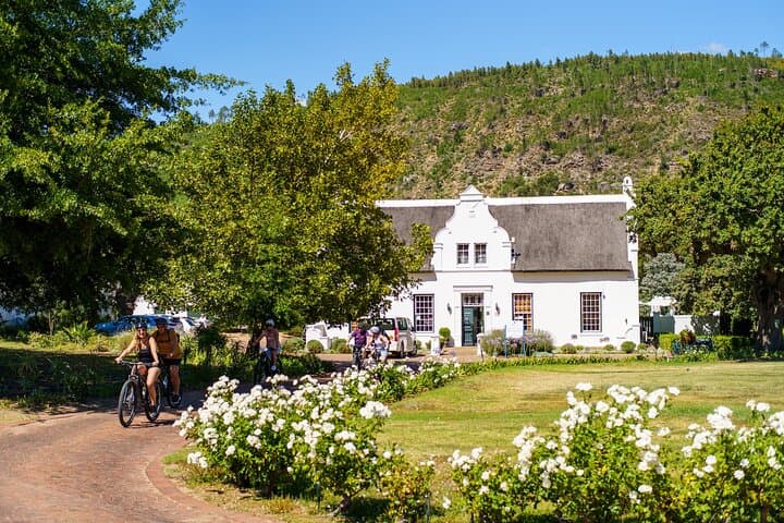 Luxury E-Bike Wine Tour Through Franschhoek Winelands photo 5