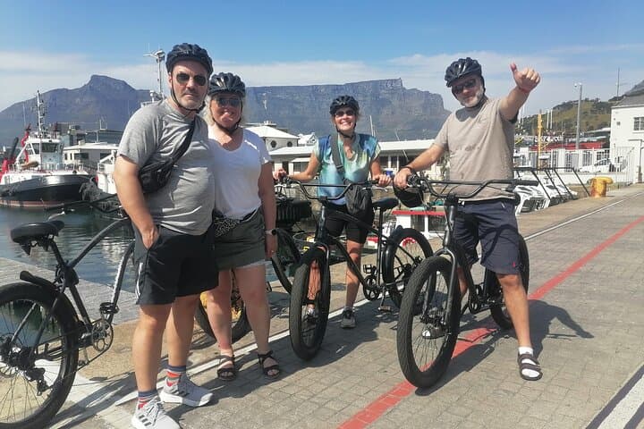 Half-Day Cape Town City Cycle: Explore Bo-Kaap, Company’s Garden & V&A by Bike photo 3