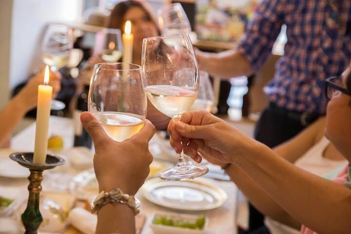 7 French Dishes in Paris: 7-Course Tasting & Wine Pairing with Chef Alex