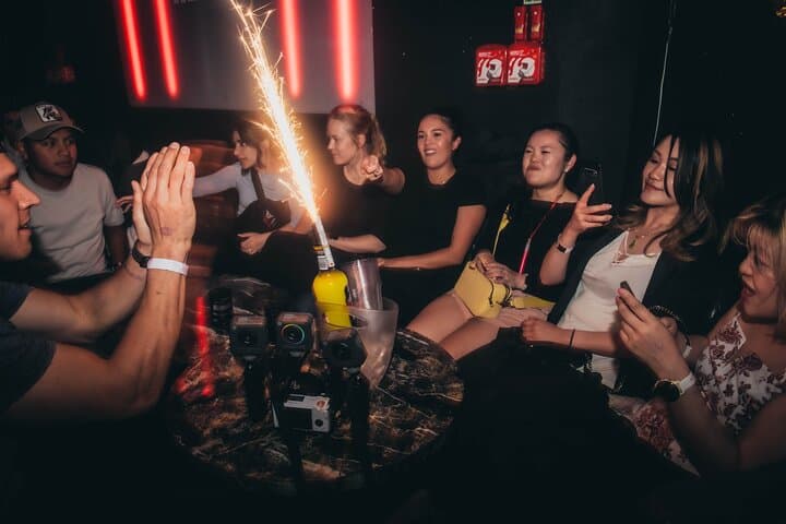 Hongdae Nightlife Pub Crawl: Premium Bottle Service & Insider Bars in Seoul