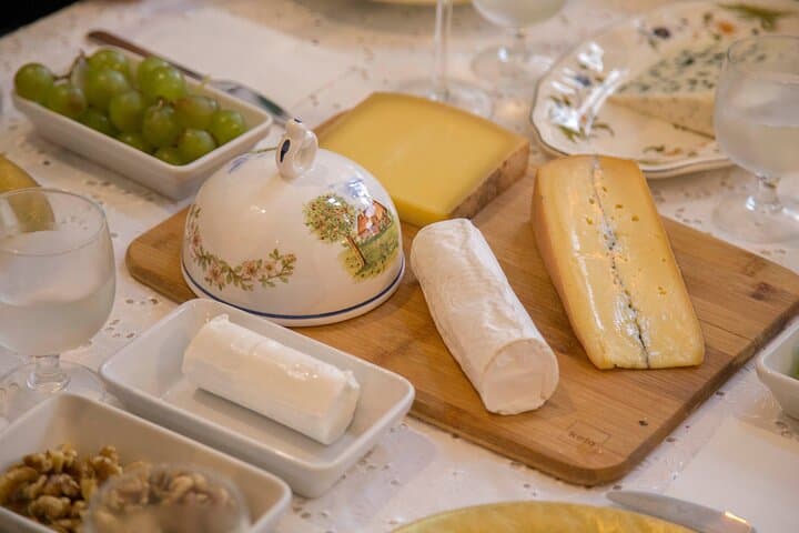 7 French Dishes in Paris: 7-Course Tasting & Wine Pairing with Chef Alex photo 5