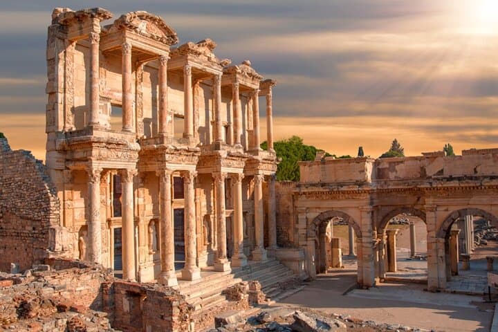 Private Ephesus & Adaland Aquapark: Kusadası Shore Excursion with Local Lunch photo 4