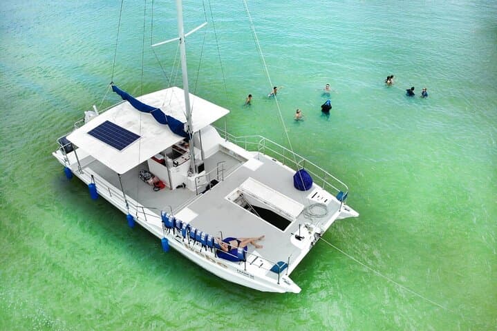 Punta Cana VIP Catamaran Cruise: Snorkeling, Natural Pool & Open‑Bar Experience photo 4