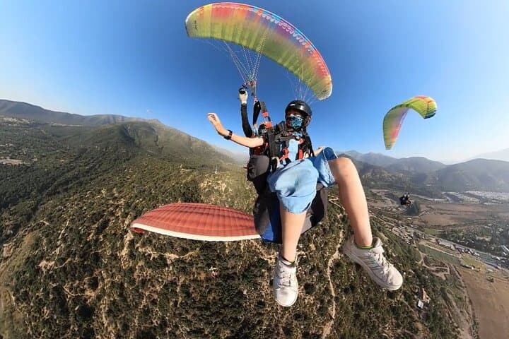 Paragliding Over Santiago: Tandem Flights Above the Andes and Maipo Valley photo 1