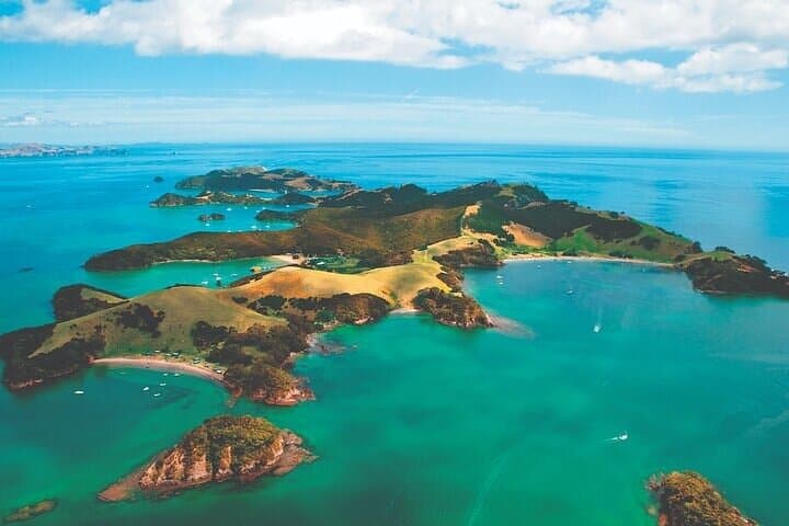 Bay of Islands Private Tour: Hole-in-the-Rock Catamaran Cruise & Urupukapuka Island Stop photo 3