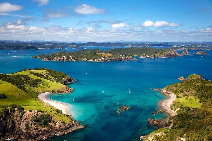 Bay of Islands Private Tour: Hole-in-the-Rock Catamaran Cruise & Urupukapuka Island Stop photo 4