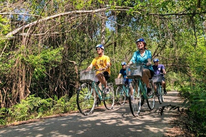 Luxury 3-Day Halong & Lan Ha Bay Cruise from Hanoi — Kayaking, Cat Ba and Hidden Beaches photo 1