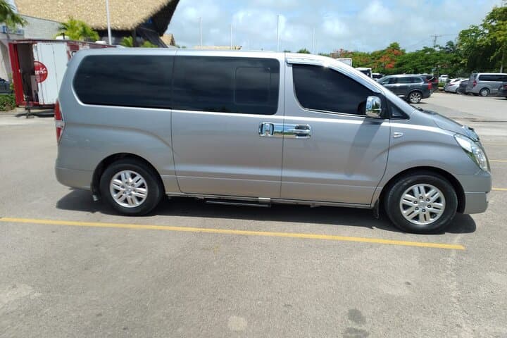 Private Punta Cana Airport Transfer to Bávaro Hotels — Fast, Reliable Ride photo 4