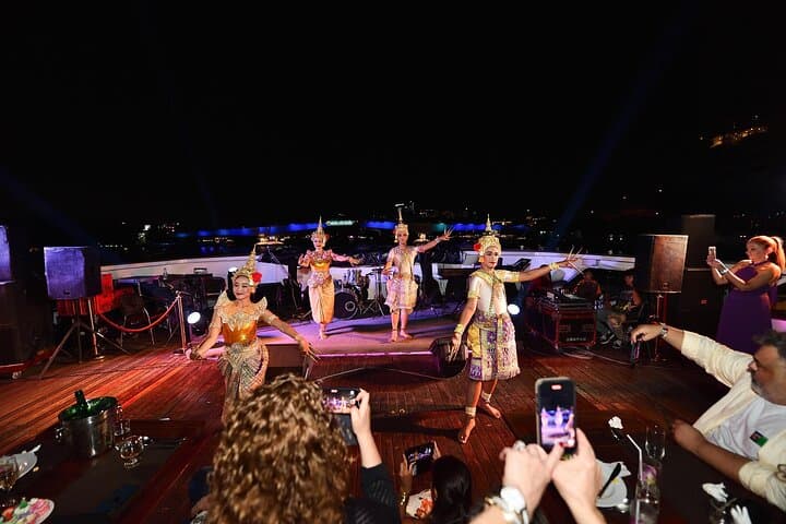 Evening Elegance on the Chao Phraya: Grand Pearl Dinner Cruise Guide photo 6