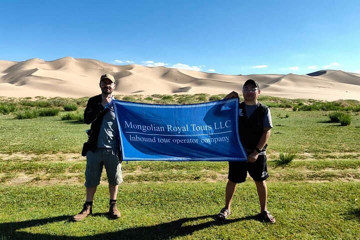 Gobi Highlights Tour: Khongor Sand Dunes, Flaming Cliffs & Yolyn Am photo 4